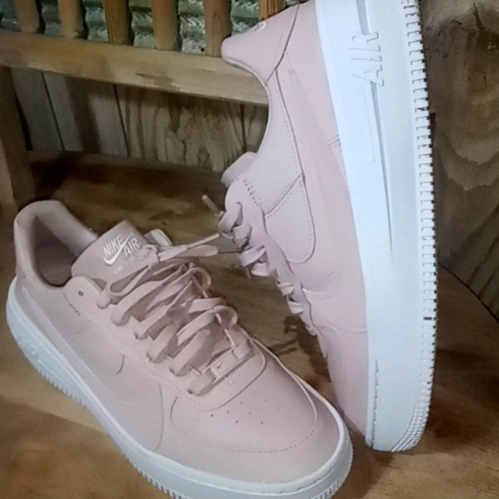 Nike women's platform air forces